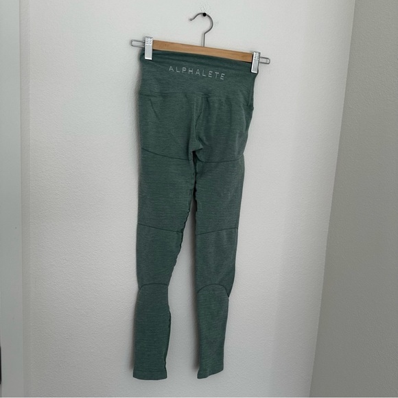 Alphalete OG Revival Leggings Sage Green Color Size Small Women’s High Waisted - Picture 8 of 11